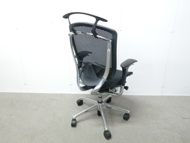 オカムラ/コンテッサ/ブラック / 【中古】 OAチェア肘有