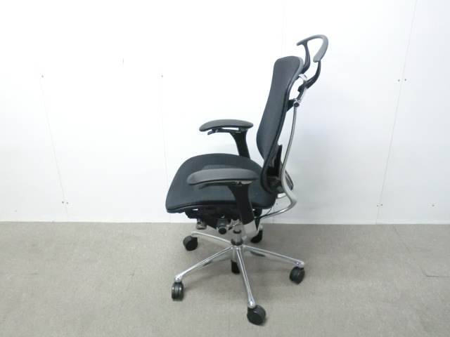 オカムラ/コンテッサ/ブラック / 【中古】 OAチェア肘有