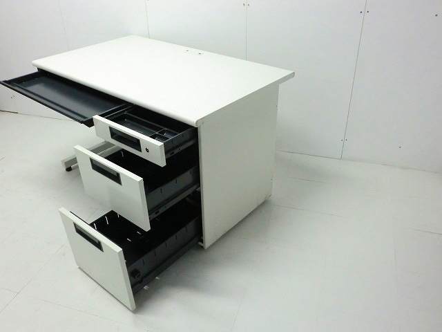 プラス/フラットライン/ ホワイト / 【中古】 片袖デスク