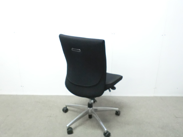 コクヨ / プント / ブラック / CRS-G2420F6 【中古】 OAチェア肘無し