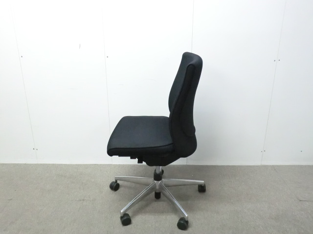 コクヨ / プント / ブラック / CRS-G2420F6 【中古】 OAチェア肘無し