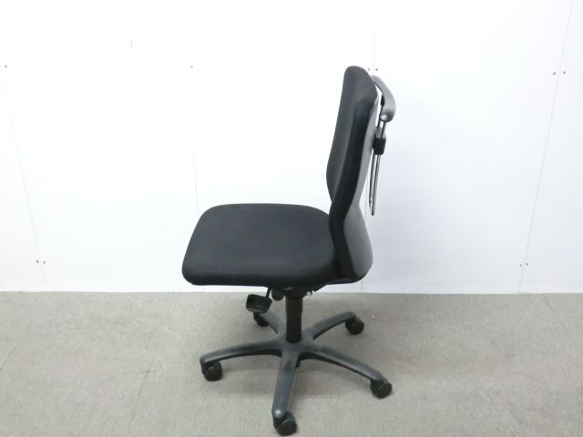 オカムラ / カロッツァ / ブラック / C386ZR FSF3 【中古】 OAチェア肘無し
