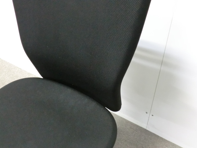 オカムラ / カロッツァ / ブラック / C386ZR FSF3 【中古】 OAチェア肘無し