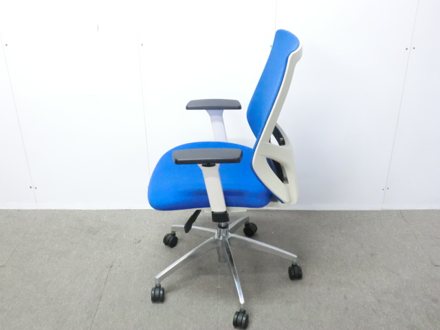 藤沢工業 / ブルー / 【中古】 OAチェア肘有