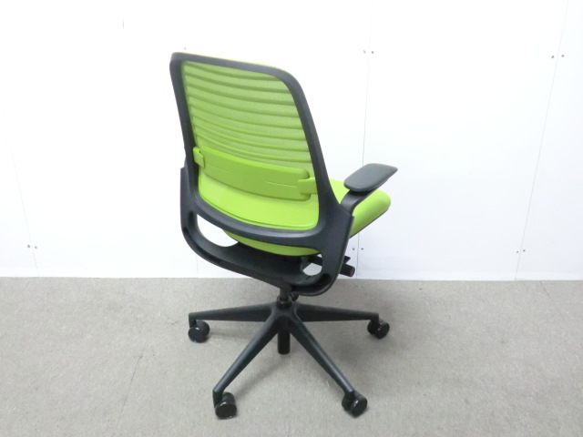 Steelcase / Series1 / ライトグリーン / 【中古】 OAチェア肘有