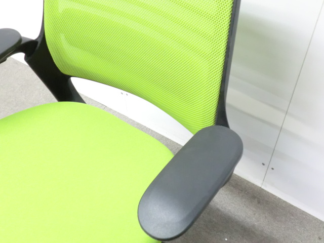 Steelcase / Series1 / ライトグリーン / 【中古】 OAチェア肘有