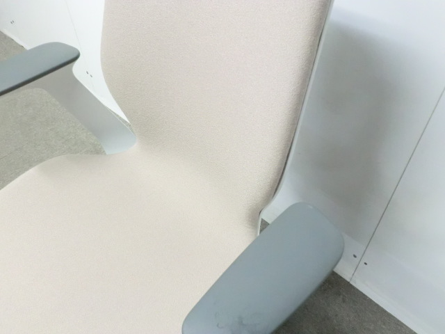 Steelcase / SILQ / グレージュ / 【中古】 OAチェア