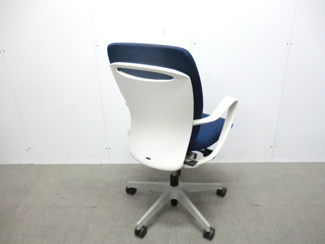 イトーキ / フルゴ / ダークブルー / KF-436DL-WW 【中古】 OAチェア