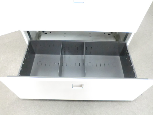 オカムラ / レクトライン / ホワイト / 【中古】 上下連結書庫