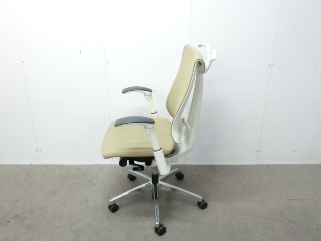 イトーキ/セレーオ/ ベージュ / 【中古】 OAチェア肘有