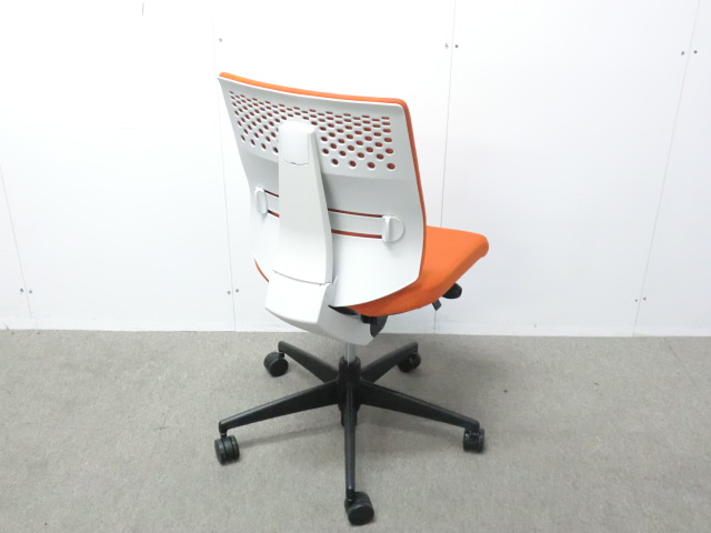 コクヨ / ウィザード2 / オレンジ / 【中古】 OAチェア肘無し