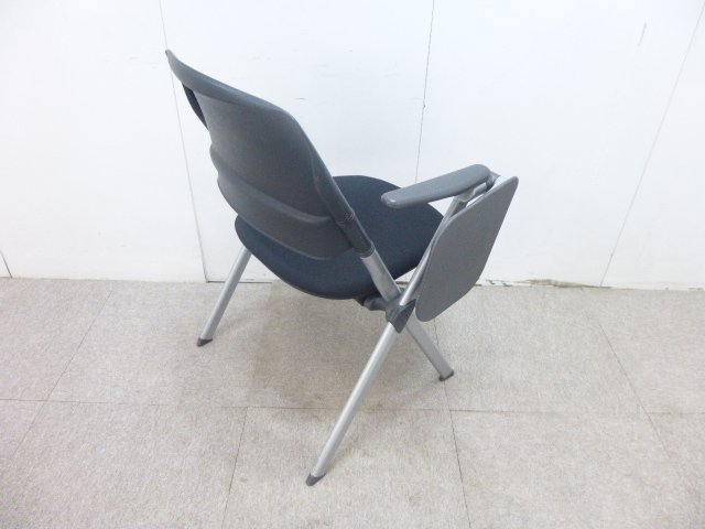 オカムラ/ブラック/メモ台付チェア/【中古】