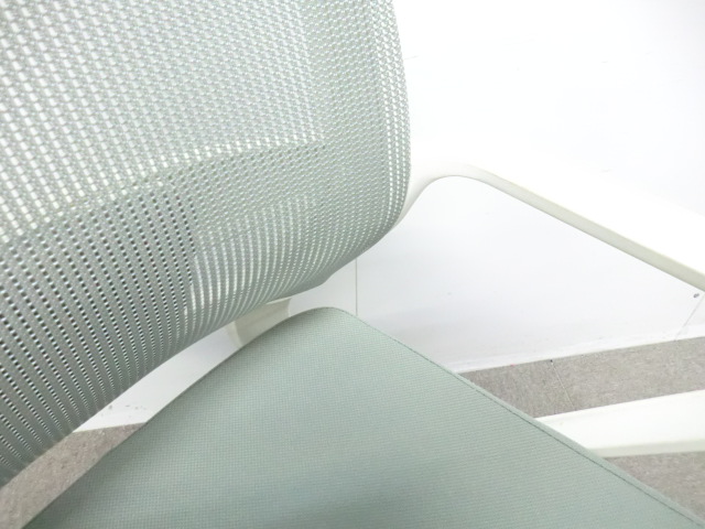 イトーキ/ グレー 【中古】 OAチェア肘