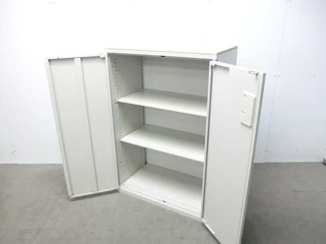 オカムラ/SA/ニューグレー/ 【中古】 両開きキャビネット