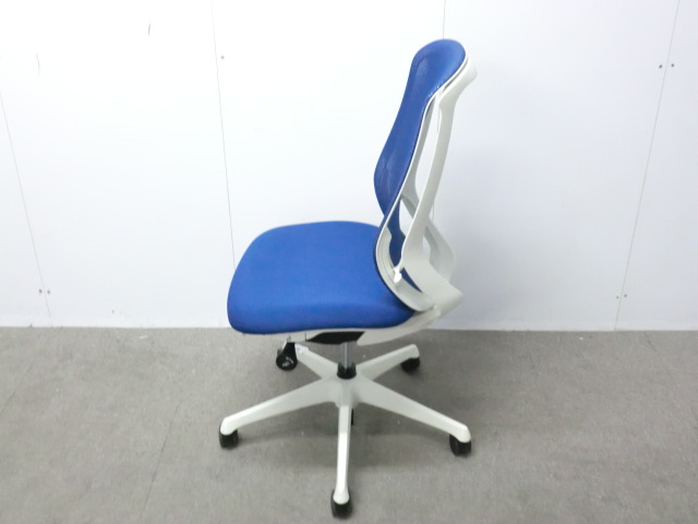 オカムラ シルフィ ブルー 【中古】 OAチェア肘無し オフィスチェア 事務椅子 Okamura