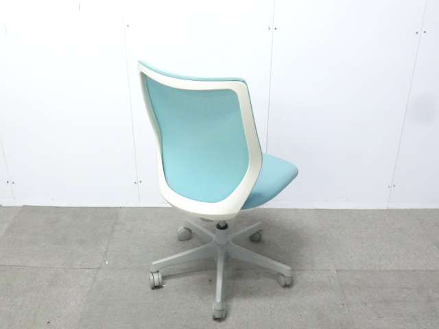 オカムラ CG-M ライトブルー 中古 OAチェア肘無し オフィスチェア 事務椅子 Okamura