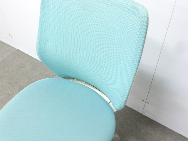 オカムラ CG-M ライトブルー 中古 OAチェア肘無し オフィスチェア 事務椅子 Okamura