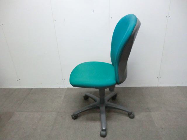 コクヨ / グリーン / レグノ / CRS-G202F4HS24N 【中古】 OAチェア肘無し