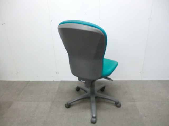 コクヨ / グリーン / レグノ / CRS-G202F4HS24N 【中古】 OAチェア肘無し