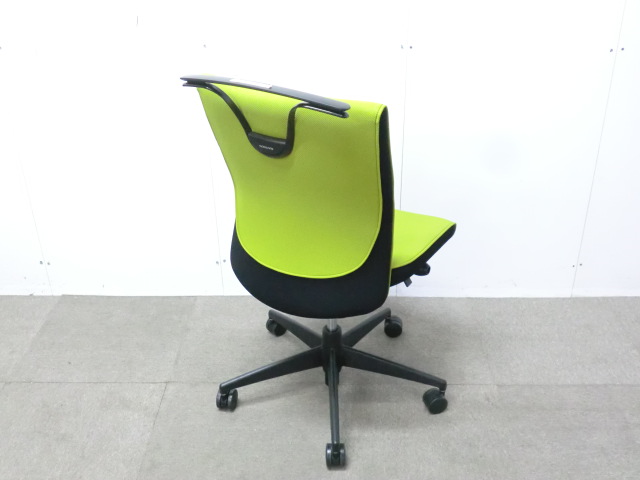 コクヨ/プント/ライトグリーン/ 【中古】 OAチェア肘無し