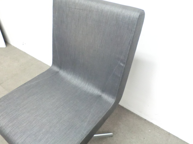 Cassina/ブーメラン/グレー【中古】ミーティングチェア