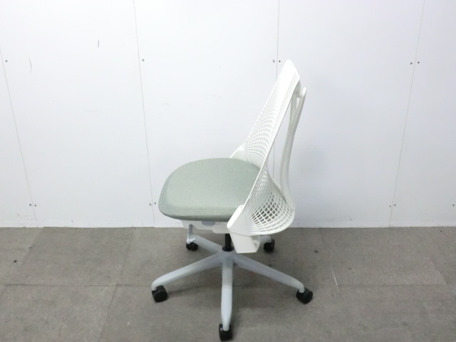 ハーマンミラー/セイル/ライトグレー【中古】OAチェア肘無し